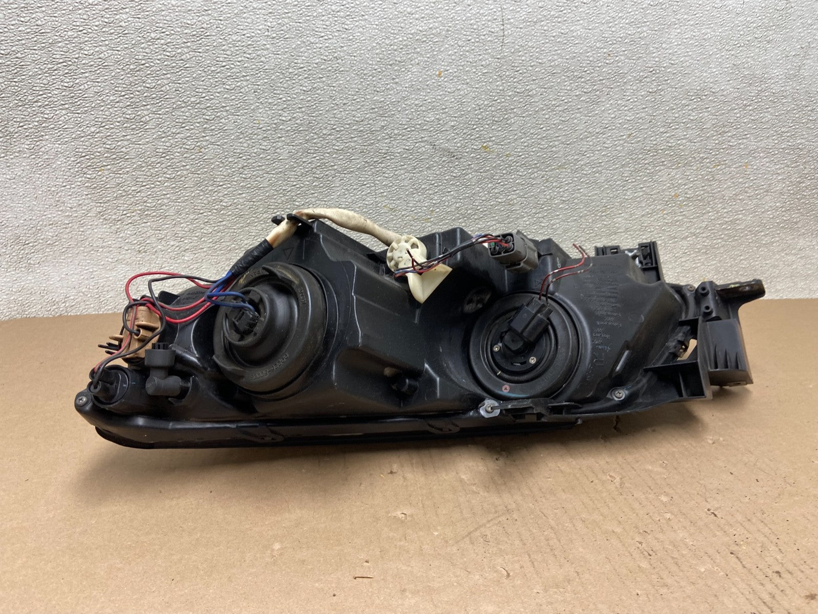 Halogen 2007 to 2009 Mazda CX-7 Right Passenger RH Side Headlight Oem AB5042 DW5