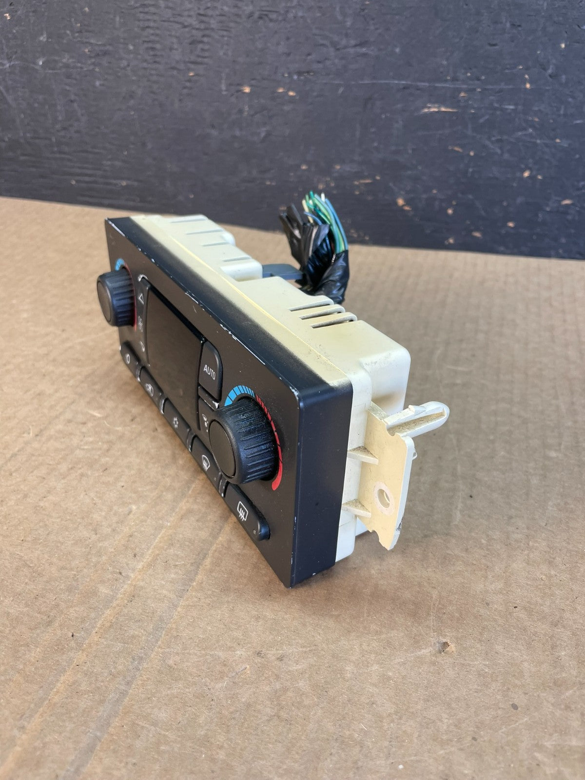 2003 to 2006 Chevrolet Silverado HVAC Heater Climate Control Module AF3649 DW2