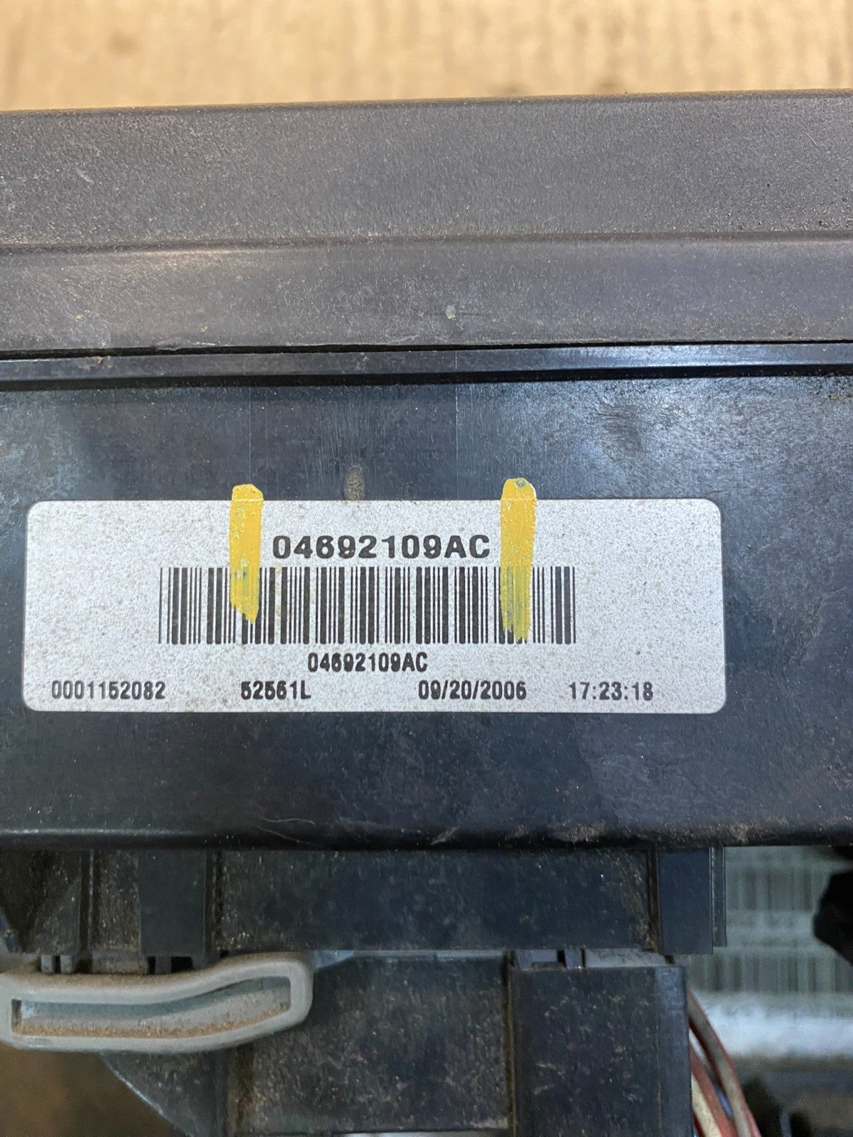 2007 Jeep Grand Cherokee Fuse Box Relay Panel 04692109ac AC2356 DG6