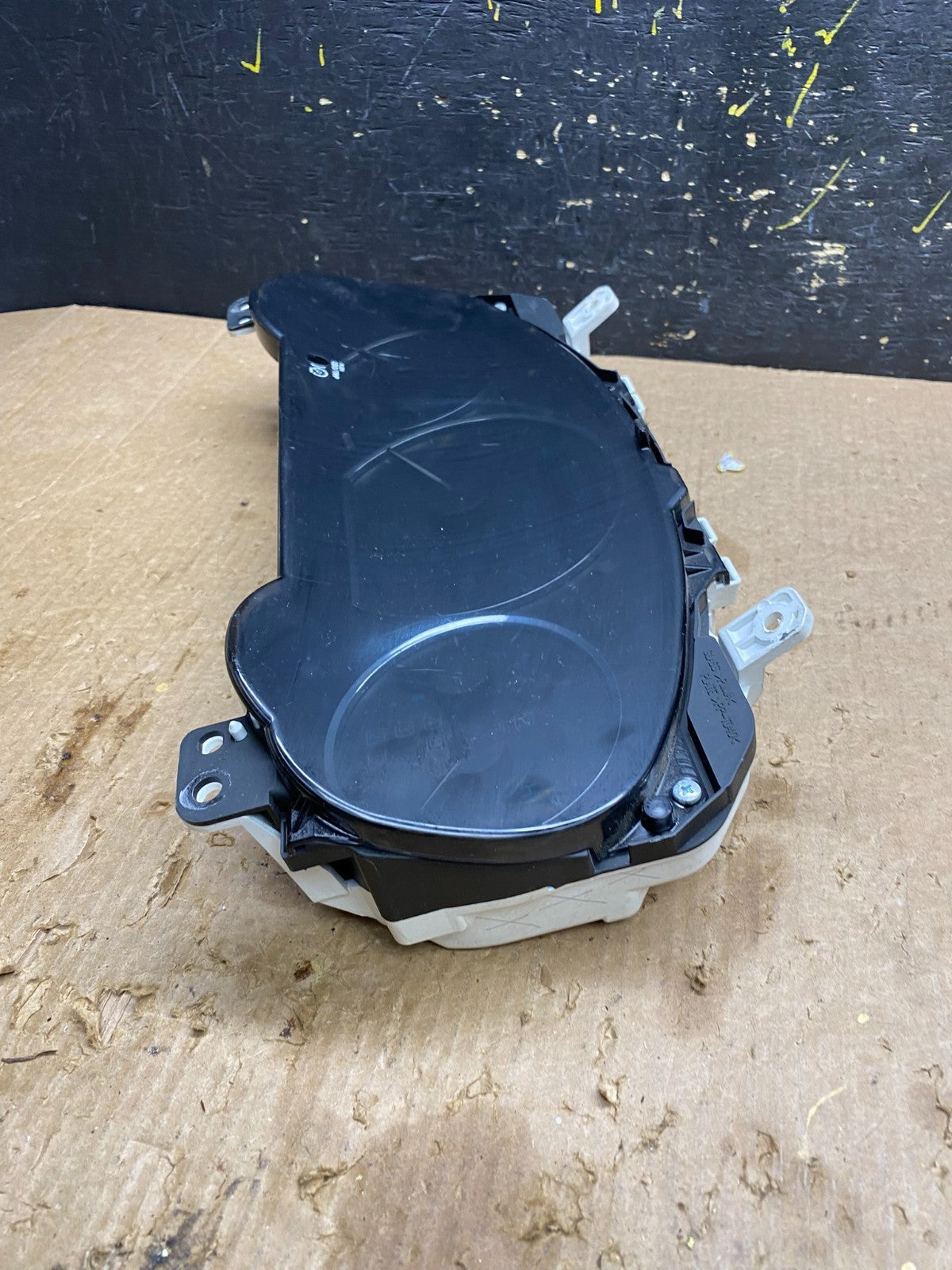 2006 Toyota Sienna Speedometer Cluster Gauge OEM Z4631 DG3