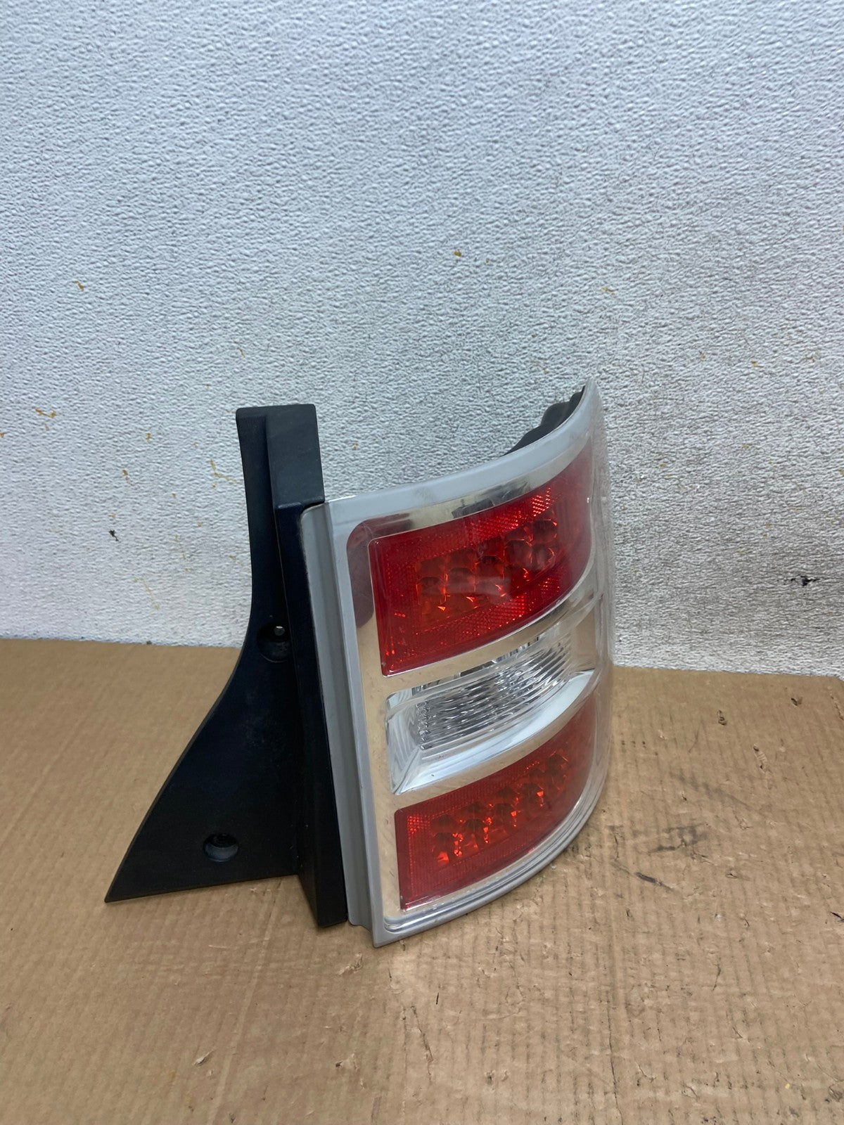 2009 to 2011 Ford Flex Right Passenger RH Side LED Tail light AI6610 LK2