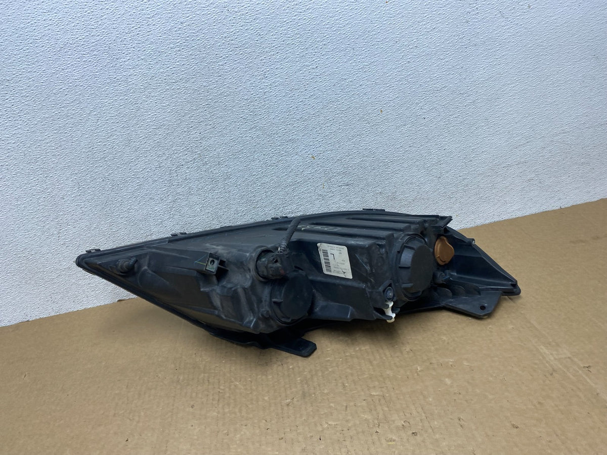 2011 to 2013 Kia Sorento Left Driver LH Side Headlight Halogen AF9623 DW5