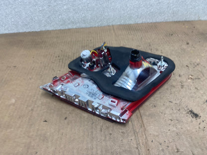 2009 - 2012 Bmw 7-Series F01 F02 750i Right Passenger Inner Tail Light AA6880 DW3