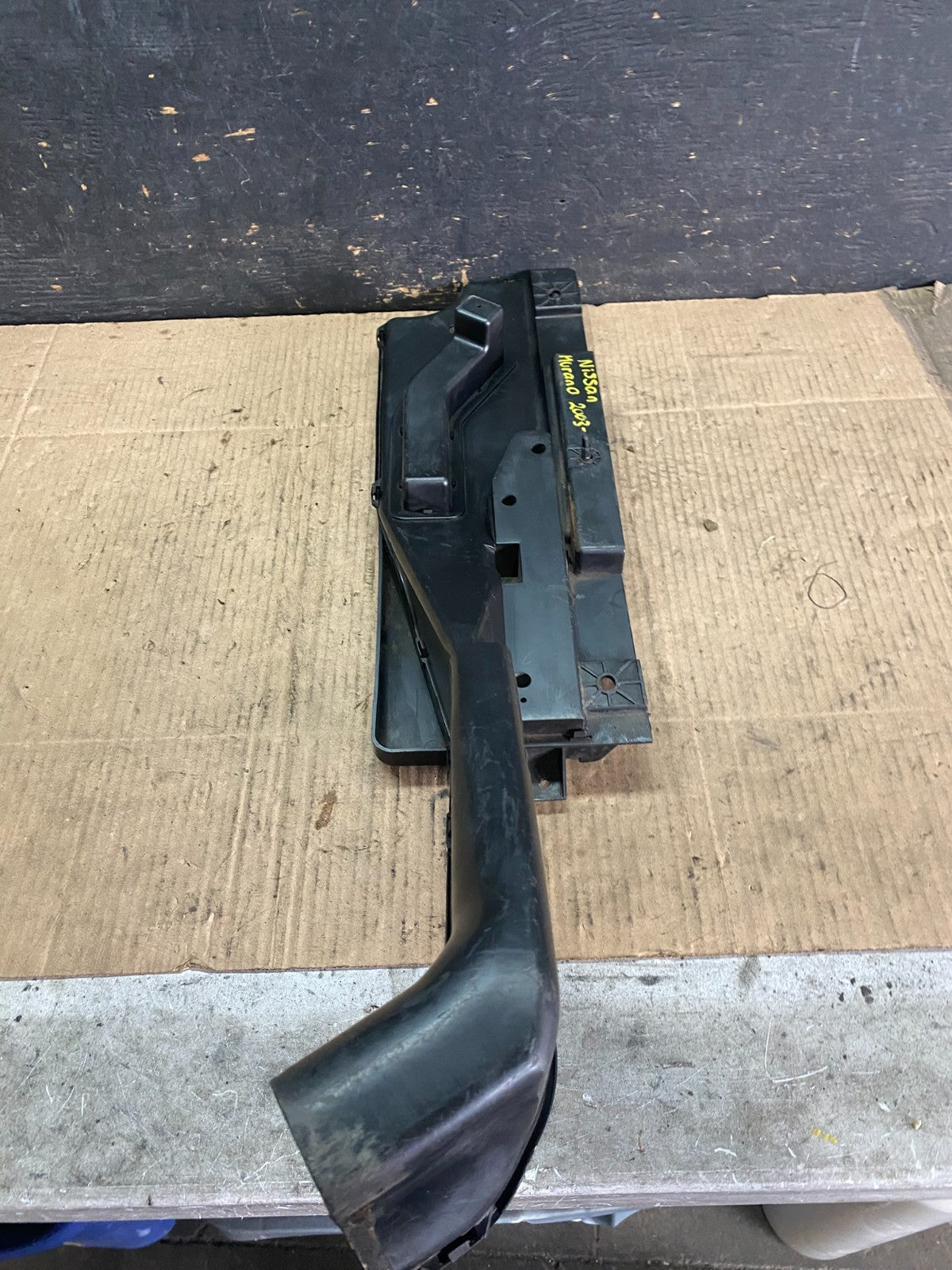 2003 to 2008 Nissan Murano Air Intake Cleaner Duct Q0696 DG7