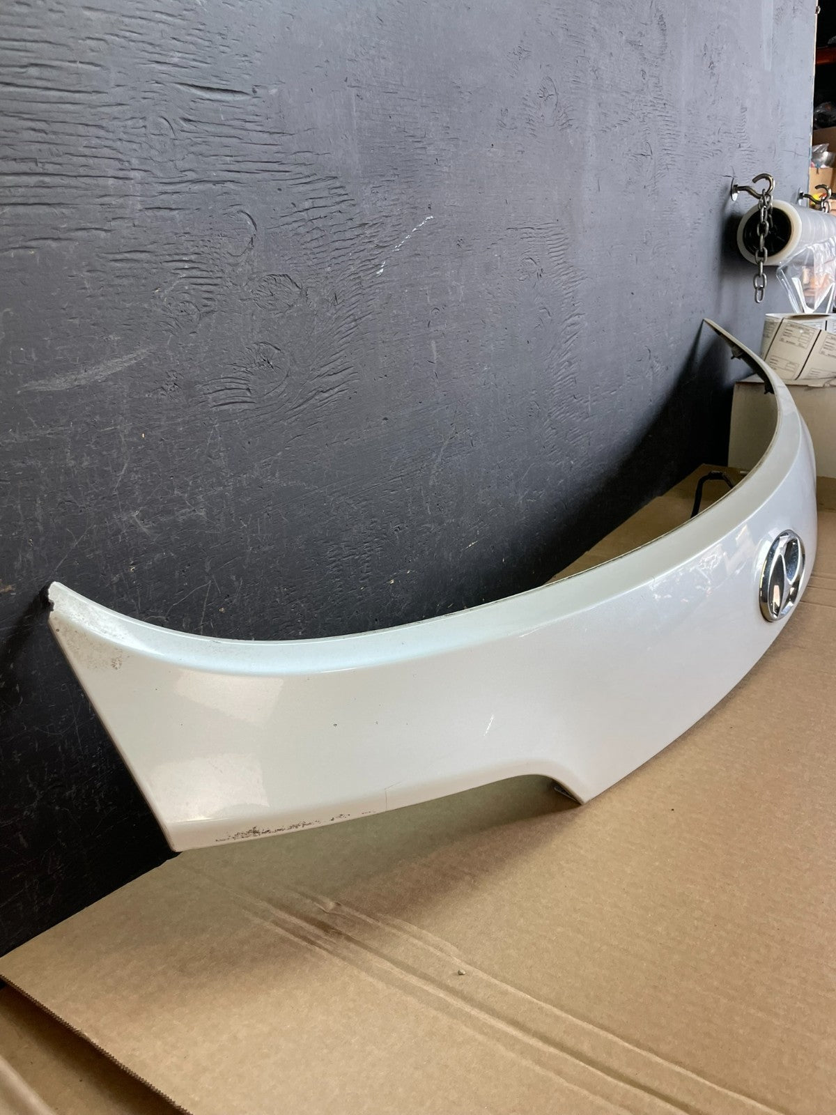 2013-2017 Hyundai Santa Fe Rear Trunk Hatch Molding Trim Panel AC9928 DG2