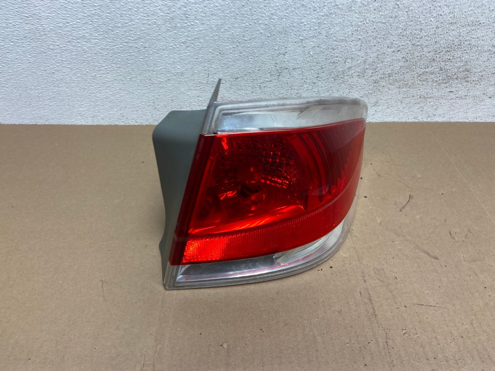 2008 2009 2010 2011 Ford Focus Sedan Right Passenger Tail Light AE6649 LK2