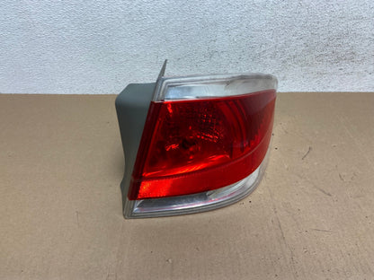 2008 2009 2010 2011 Ford Focus Sedan Right Passenger Tail Light AE6649 LK2