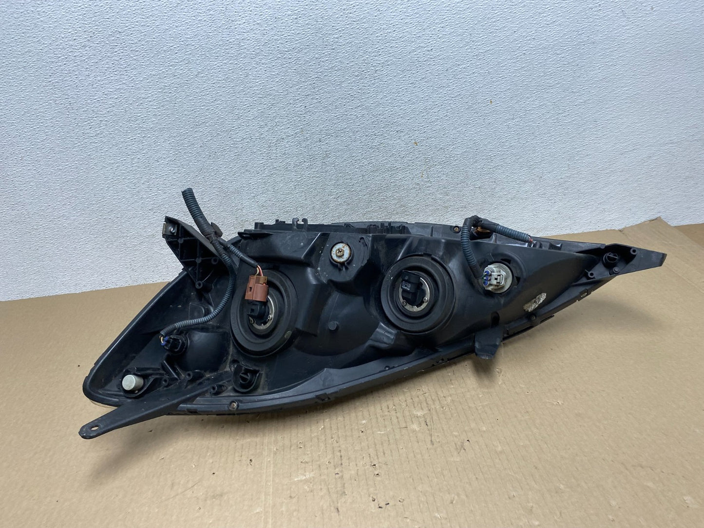 2006 to 2010 Toyota Sienna Right Passenger Rh Side Headlight Halogen AE7018 DW5