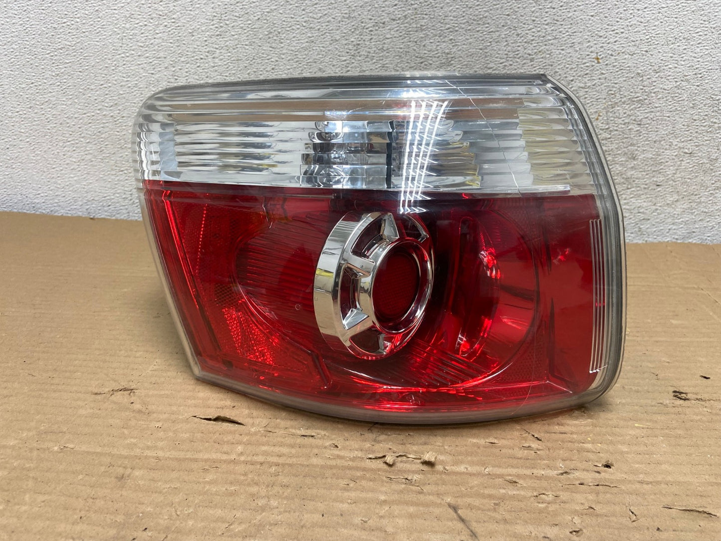 2007 to 2012 GMC Acadia Tail Light Left Side Driver Lh AG9027 LK0