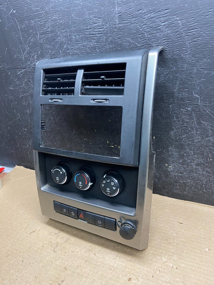 2008 to 2012 Jeep Liberty Dash Climate Temperature Control Radio Bezel AH3995 DG1