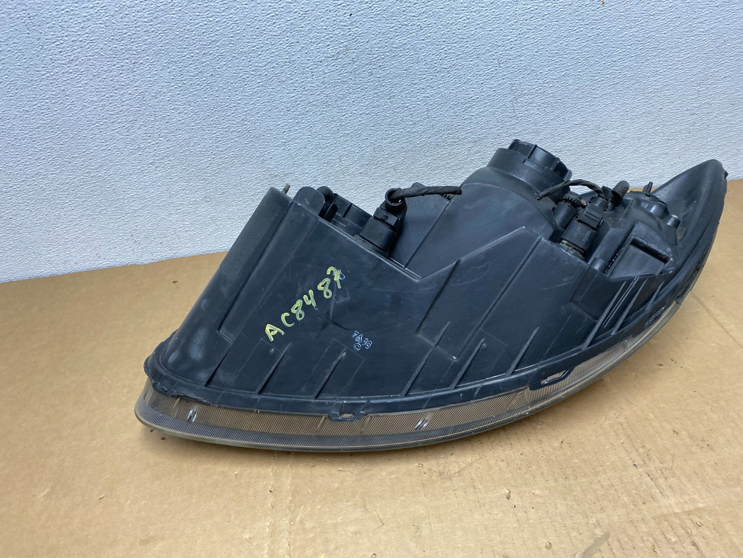 2007 2008 2009 Hyundai Santa Fe Right Passenger Halogen Headlight AC8487 DW7