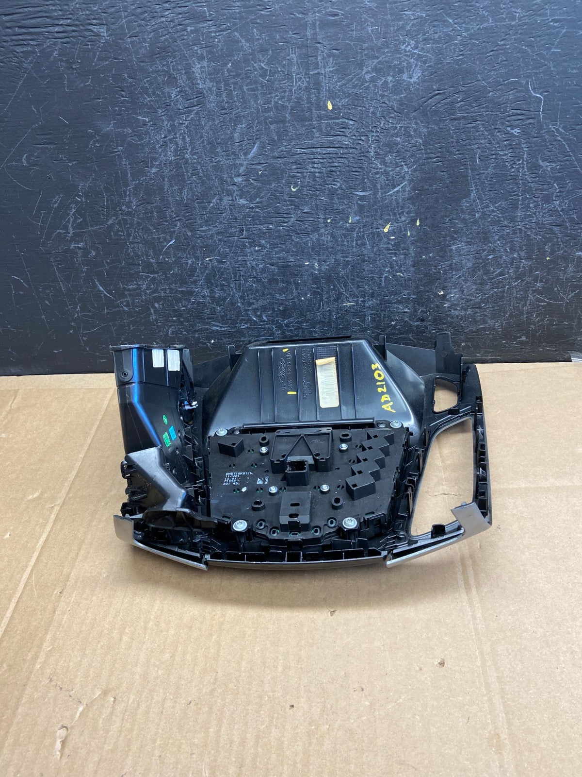 2012 to 2014 Ford Focus Radio Control Panel Trim w/ Bezel AD2103 DG4
