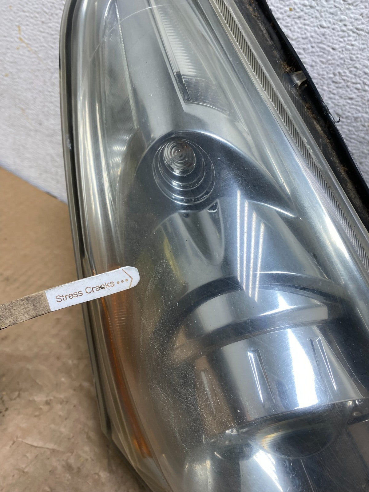2010-2012 Infiniti G37 Right Passenger Side Xenon HID Headlight AI8156 DW4
