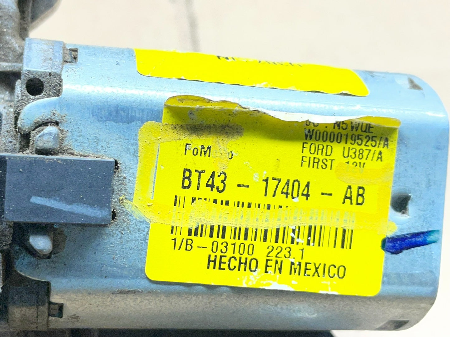 2011 to 2014 Ford Edge Licnoln MKX Rear Windshield Wiper Motor OEM v9063 DG5