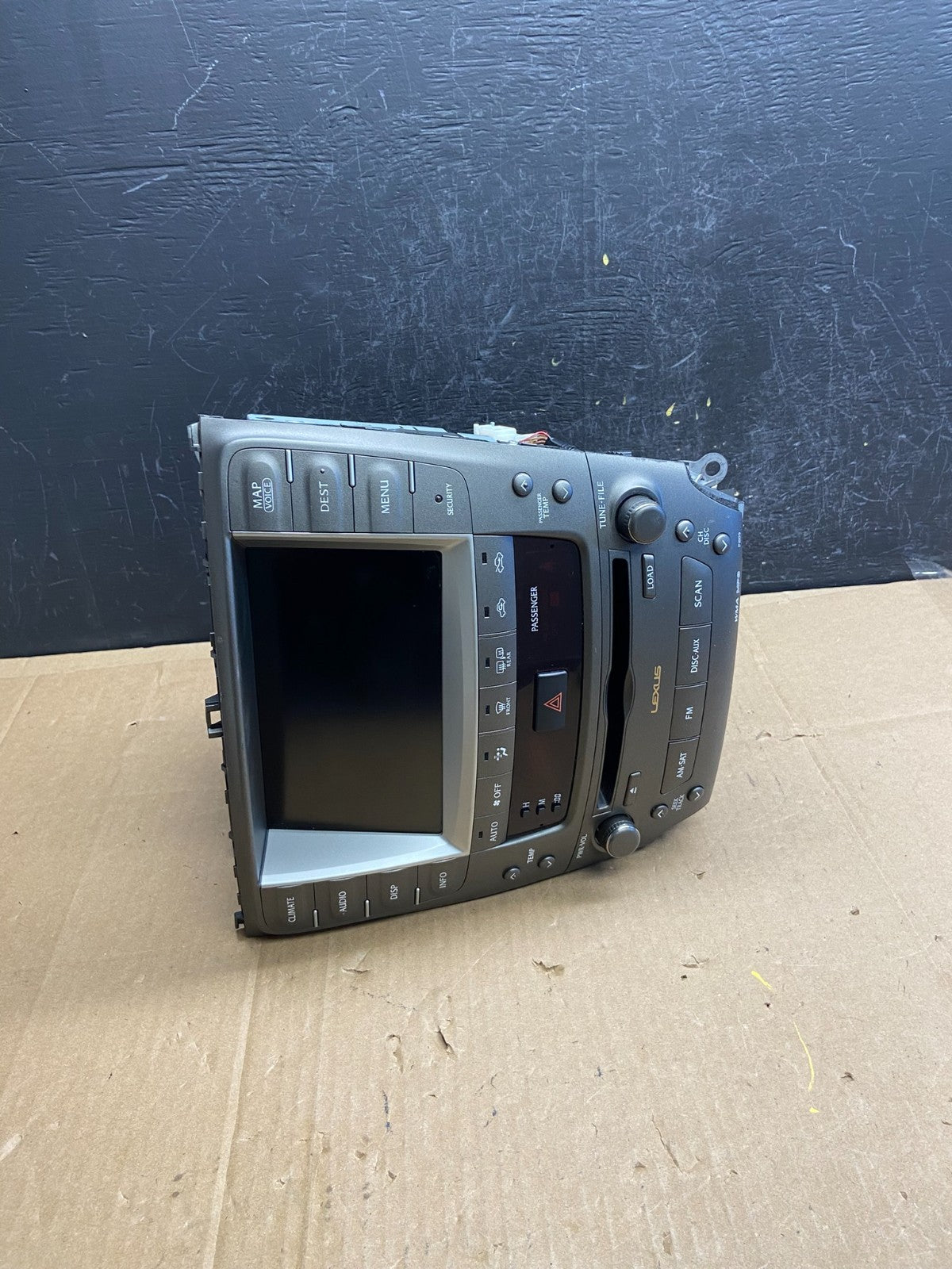 2006 to 2009 Lexus IS250 Screen Radio AM-FM CD Tuner Head Unit AD2160 DG1
