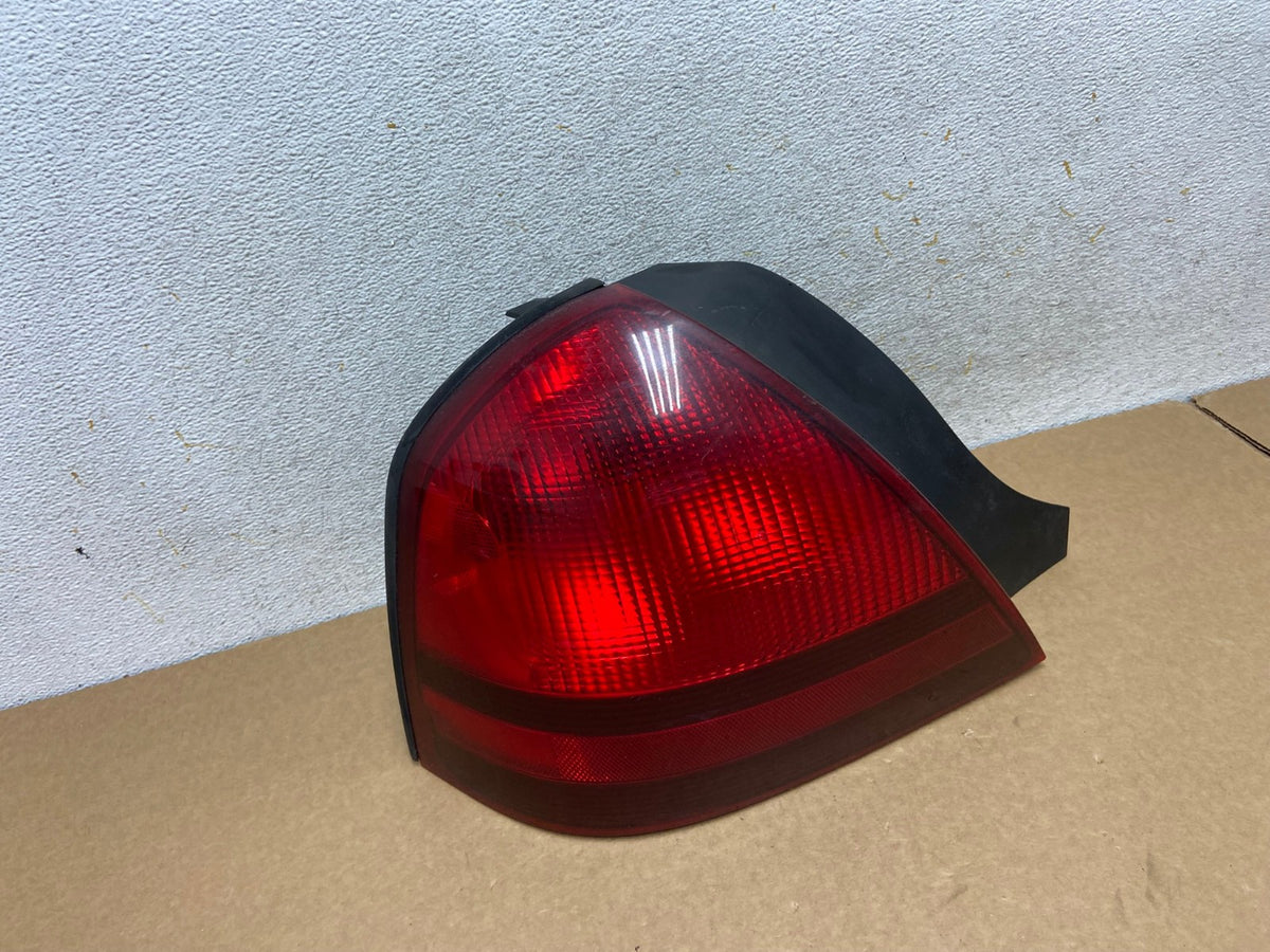 2003-2011 Mercury Grand Marquis Left Driver Lh Side Tail Light AI2593 LK0