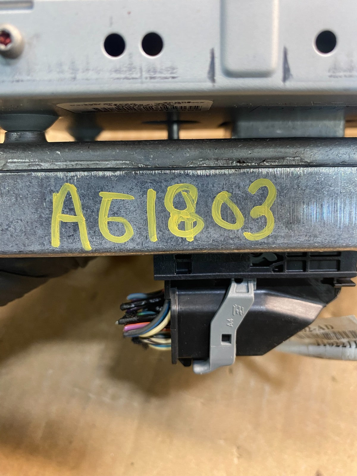 2011 to 2014 Ford Explorer Radio Information Display Screen AG1803 DG5