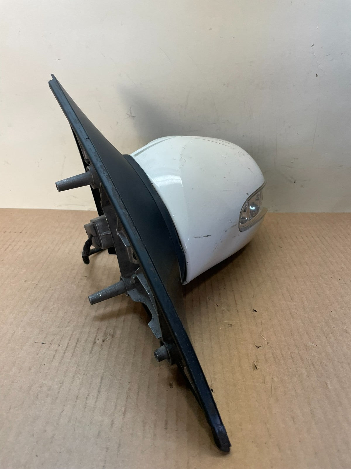 2006-2010 Mercedes-Benz R-Class R350 R500 Left Driver Door Mirror AJ1110 DG1