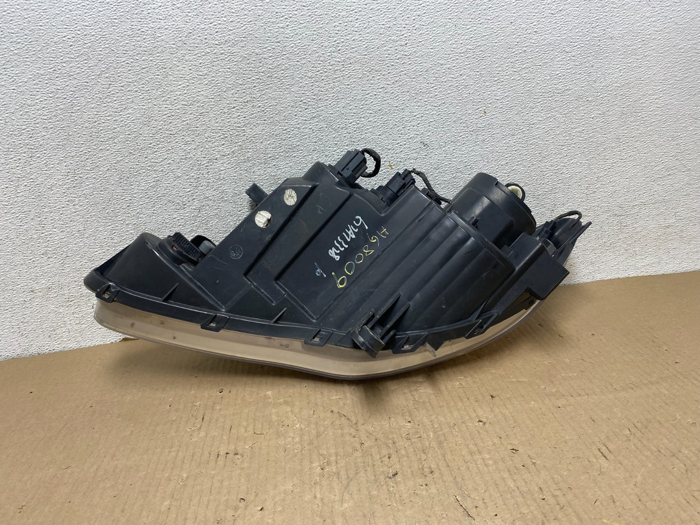 2011 2012 2013 2014 Chrysler 200 Right Passenger Halogen Headlight AG8009 DW6