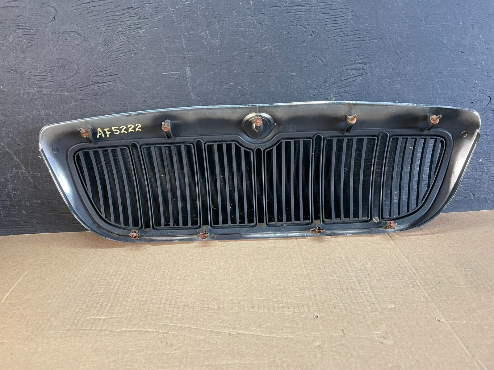 1998 to 2002 Mercury Grand Marquis Front Upper Grill Grille AF5222 DG4