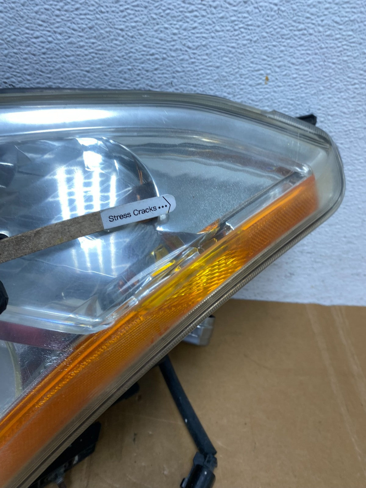 2008 to 2013 Nissan Rogue HID Xenon Headlight Left Driver Lh Side AE0425 DW4