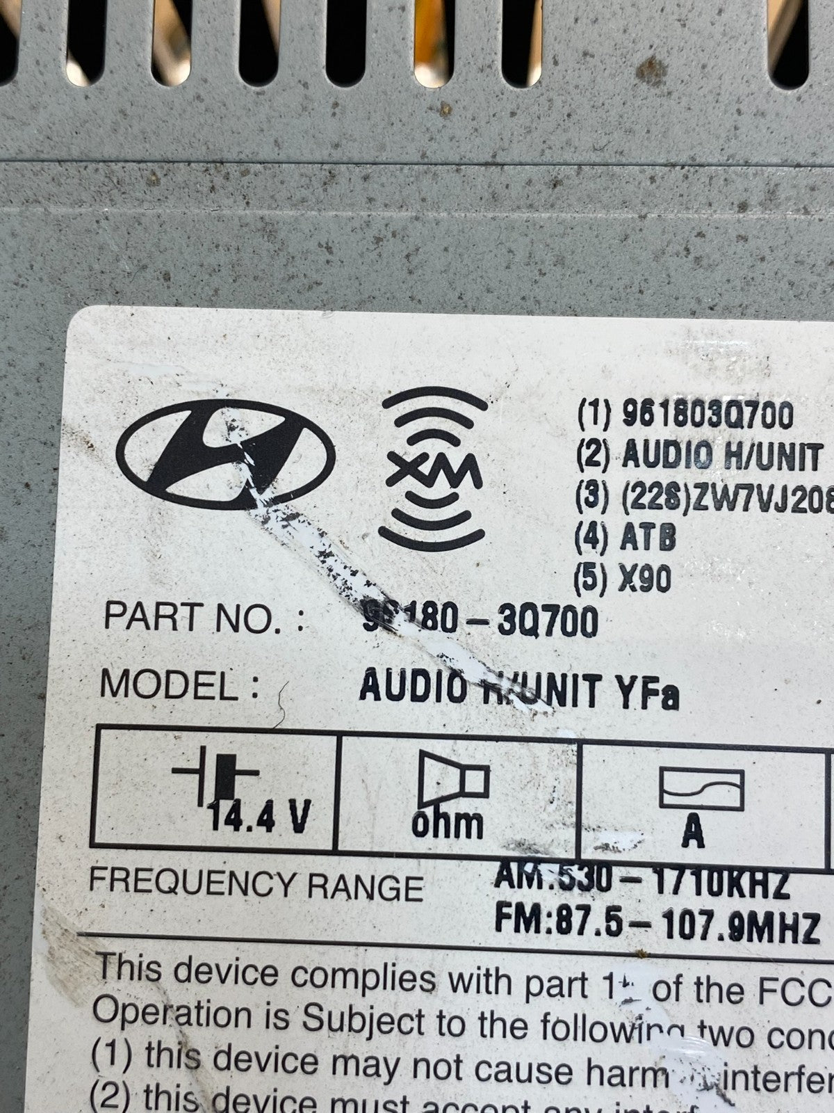 2011 to 2012 Hyundai Sonata Am Fm Cd Player Radio Receiver AC6969 DG6