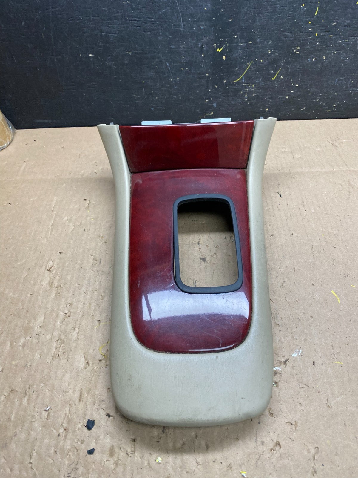 2002 to 2006 Lexus ES300 ES330 Center Console Shifter Bezel Trim T4911 DG0