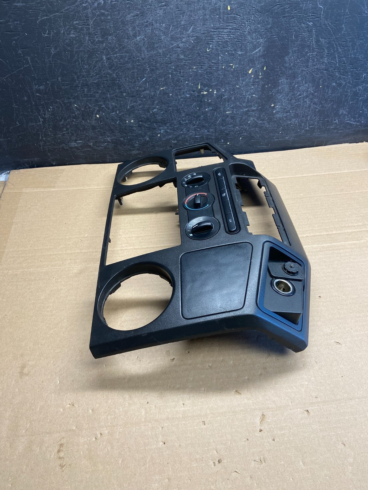 2008-2010 Ford F250 F350 Radio Climate Control Radio Dash Bezel Panel ag5011 DG1