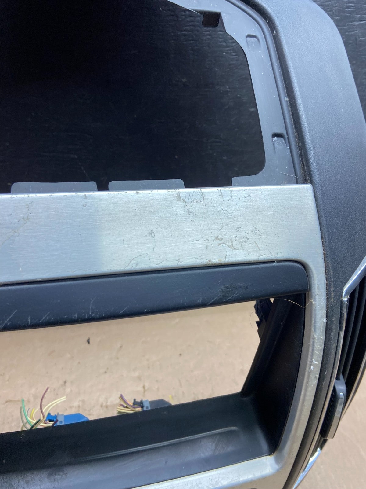 2007 - 2010 Ford Edge Heater Climate Control Radio Control Dash Bezel t6380 DG3