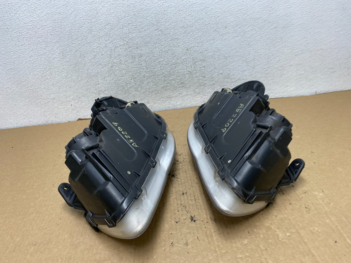 2007 2008 2009 2010 Hyundai Elantra Left+Right Side Headlights AG2209 DW11