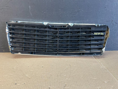 1994 to 2000 Mercedes-Benz C220 C230 280 W202 Front Grill Grille AE37263