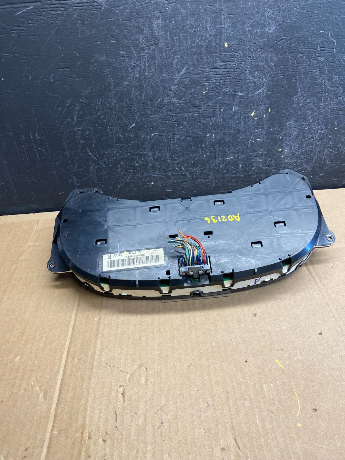 2003 to 2006 Chevrolet Silverado Yukon Cluster Gauge Speedometer AD2136 DG5
