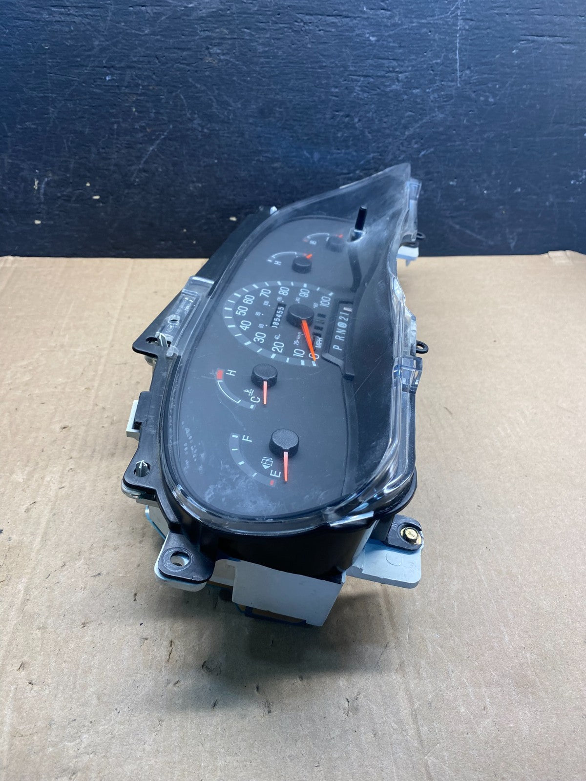 2001-2002 Ford Econoline E250 E350 Van Speedometer Instrument Cluster ae7567 DG1