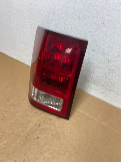 2005 to 2006 Jeep Grand Cherokee Left Driver Side Lh Tail Light AD4743 LK1