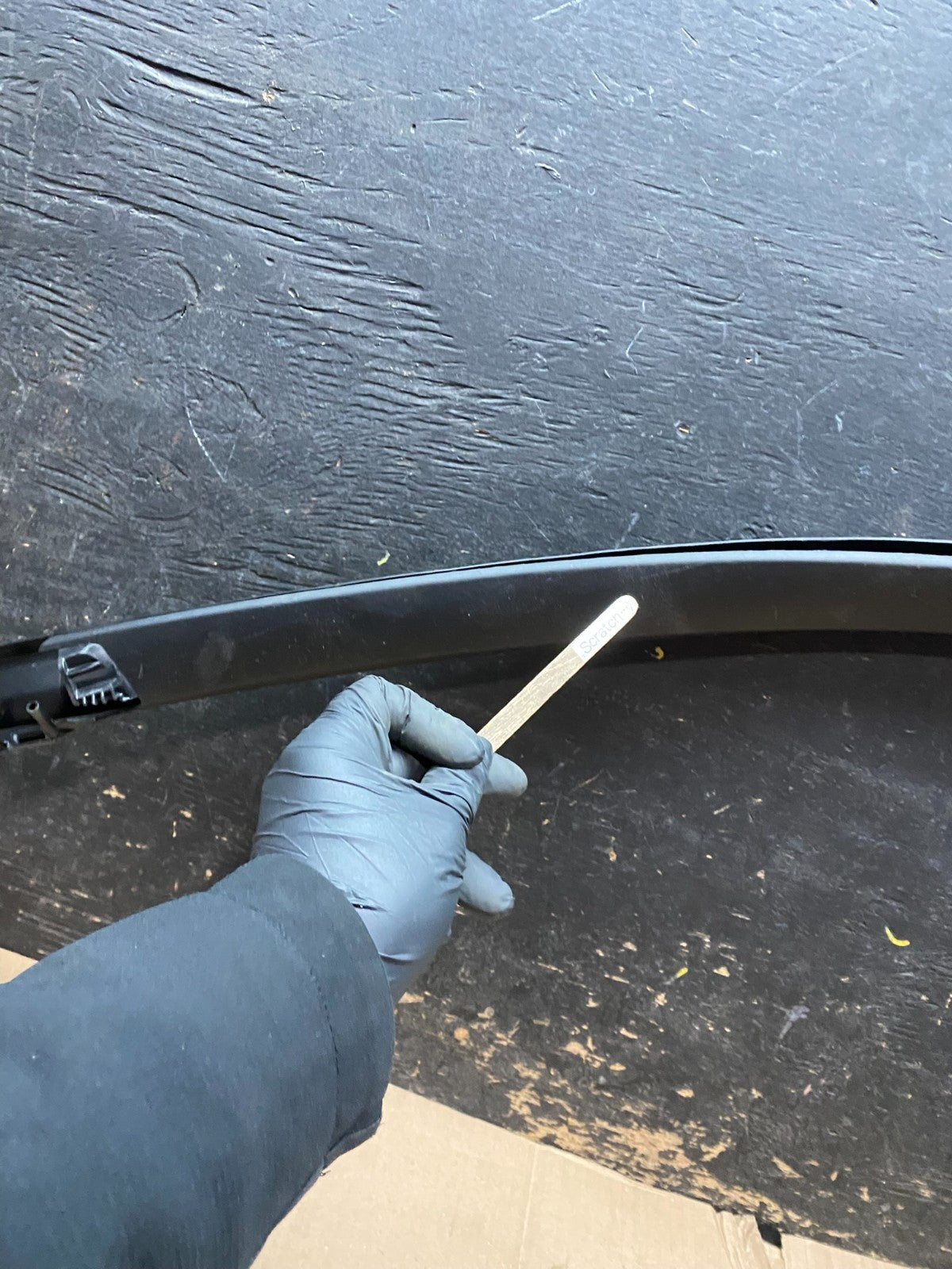 2020 to 2023 BMW X6 G06 Left front door glass trim 7455699 W4686 PS9