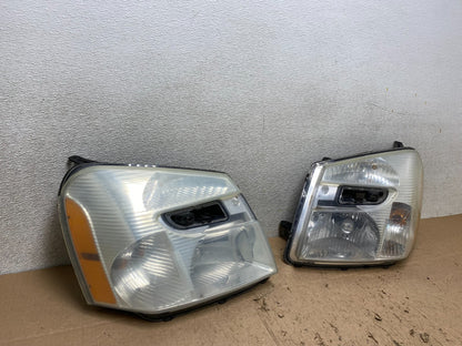 2005 to 2009 Chevrolet Equinox Left+Right Set Halogen Headlights W3531 DW2