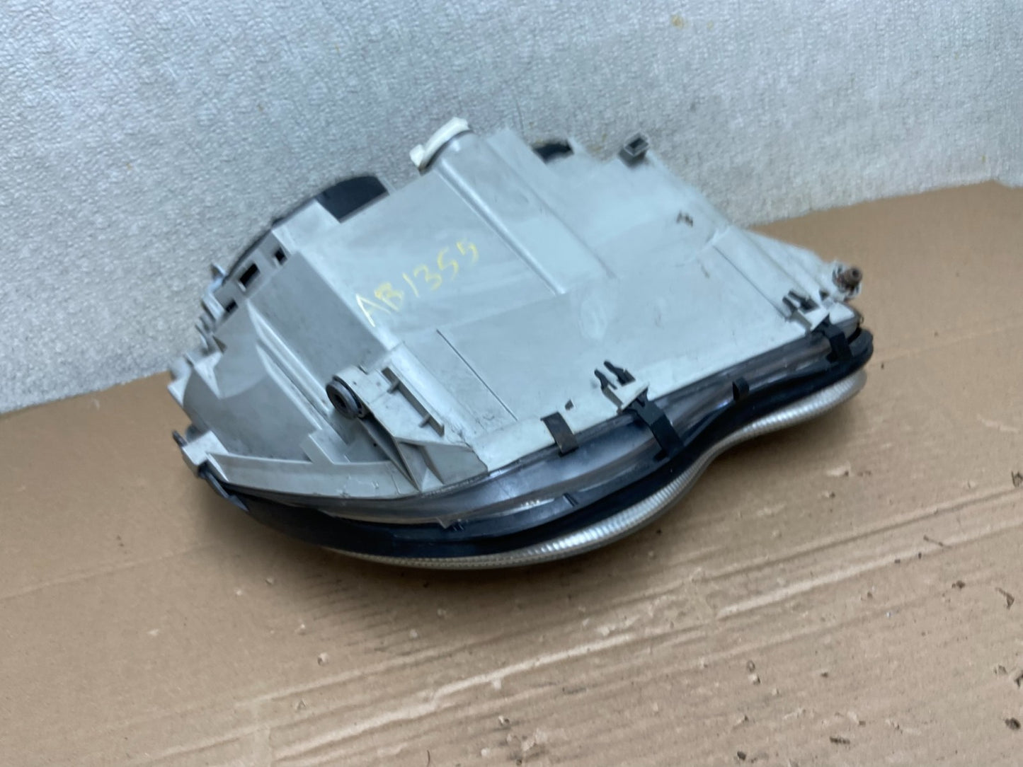 2005 to 2007 Mercedes-Benz C-Class Left Driver LH Side Headlight OEM AB1355 DW7