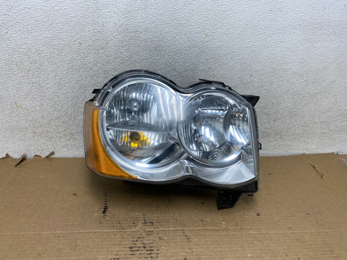2008-2010 Jeep Grand Cherokee Right RH Side Halogen Headlight AH4146 DW0
