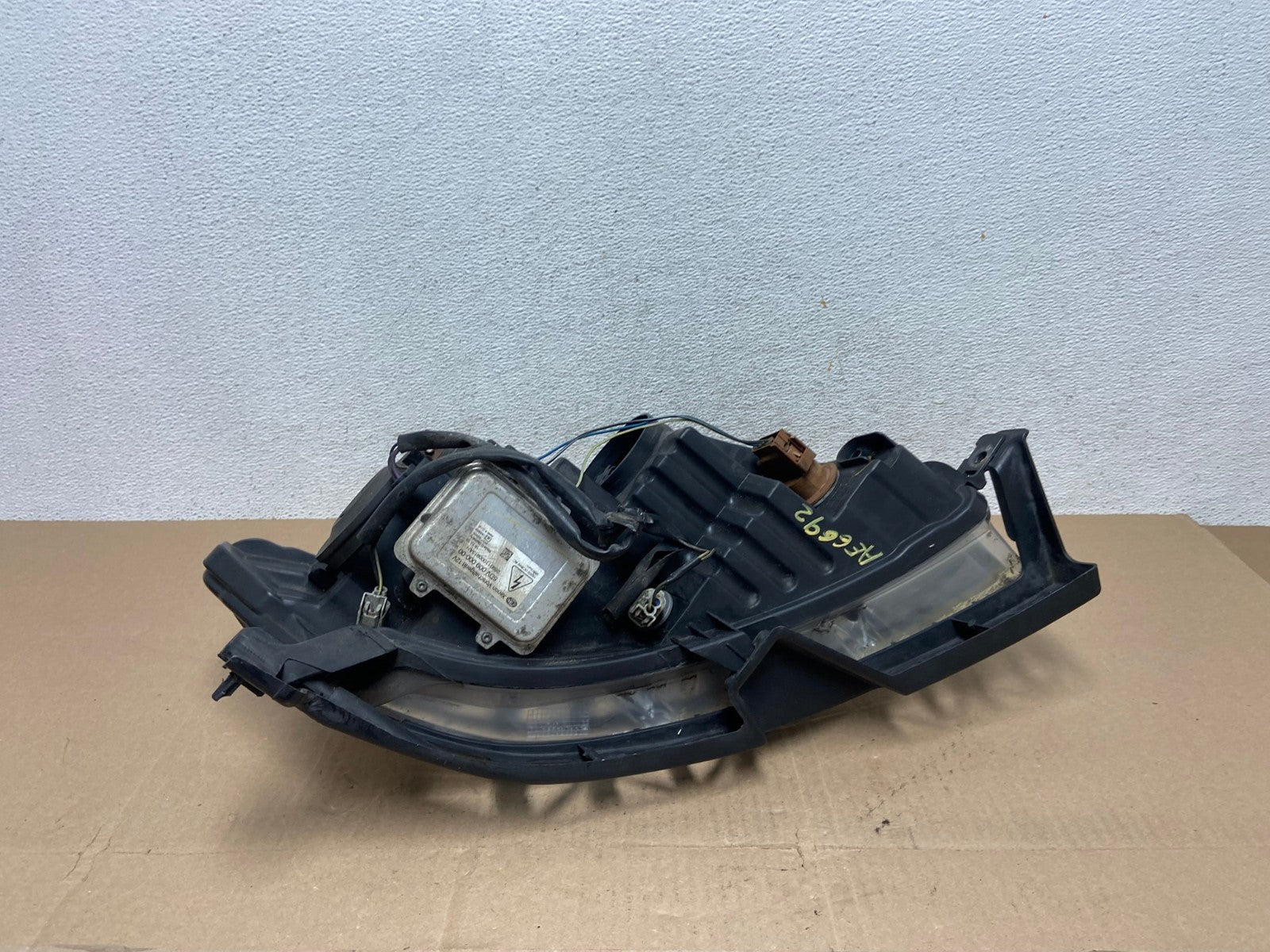 2006 to 2009 Lincoln MKZ Zephyr Left Driver Headlight Xenon AC3721 DW8
