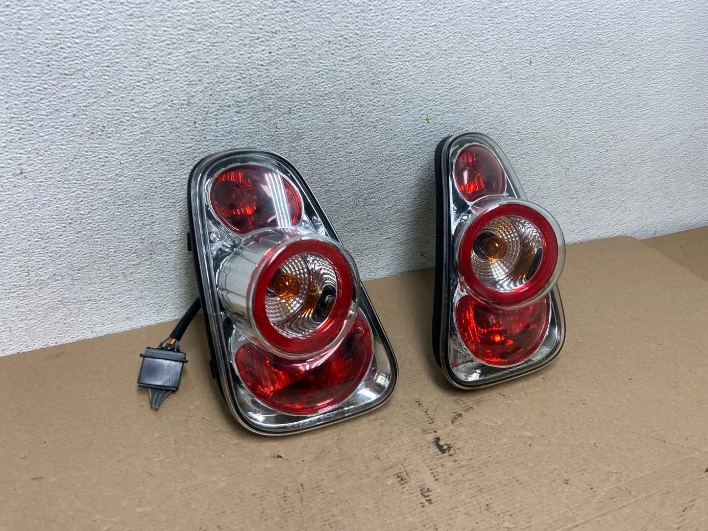 2001 to 2005 Mini Cooper R50 R52 Left+Right Tail Lights AF4507 DG2