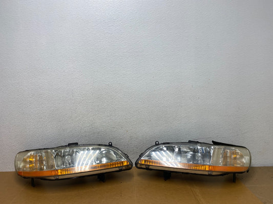 1998 to 2002 Honda Accord Left+Right Set Side Headlights AD8904 DW0
