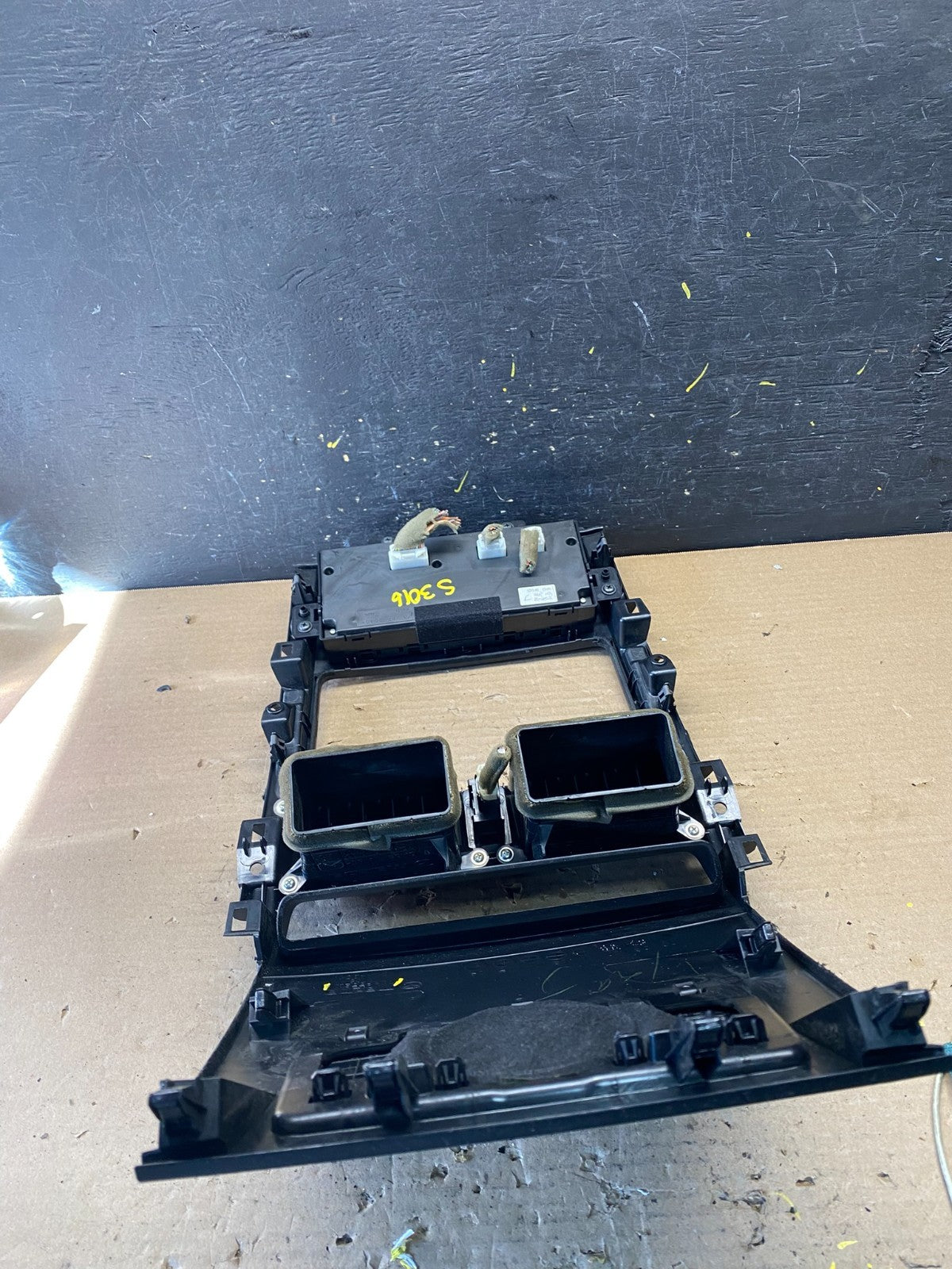 2010 - 2015 Mazda CX-9 Radio Dash Trim Bezel W/Vent AC Climate Control s3016 DG3
