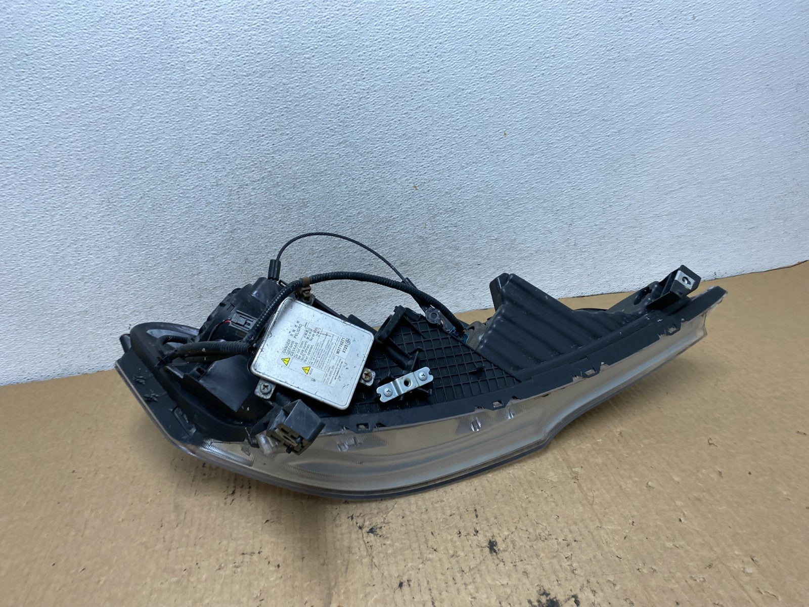2009 to 2011 Acura TL Headlight Left Driver LH Side Xenon HID DEPO AG2376 DW6