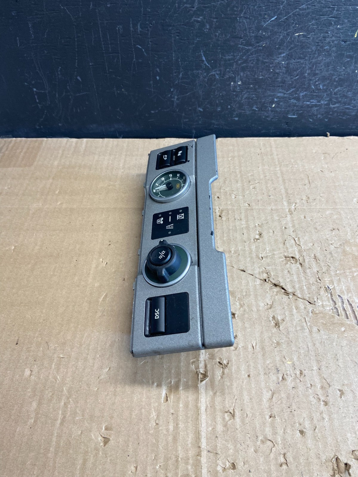 2003-2010 Range Rover L322 Center Clock Panel DSC Switch Control Power AE1917 DG1