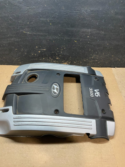 2001 to 2005 Hyundai XG350 V6 Engine Motor Cover V7042 DG2
