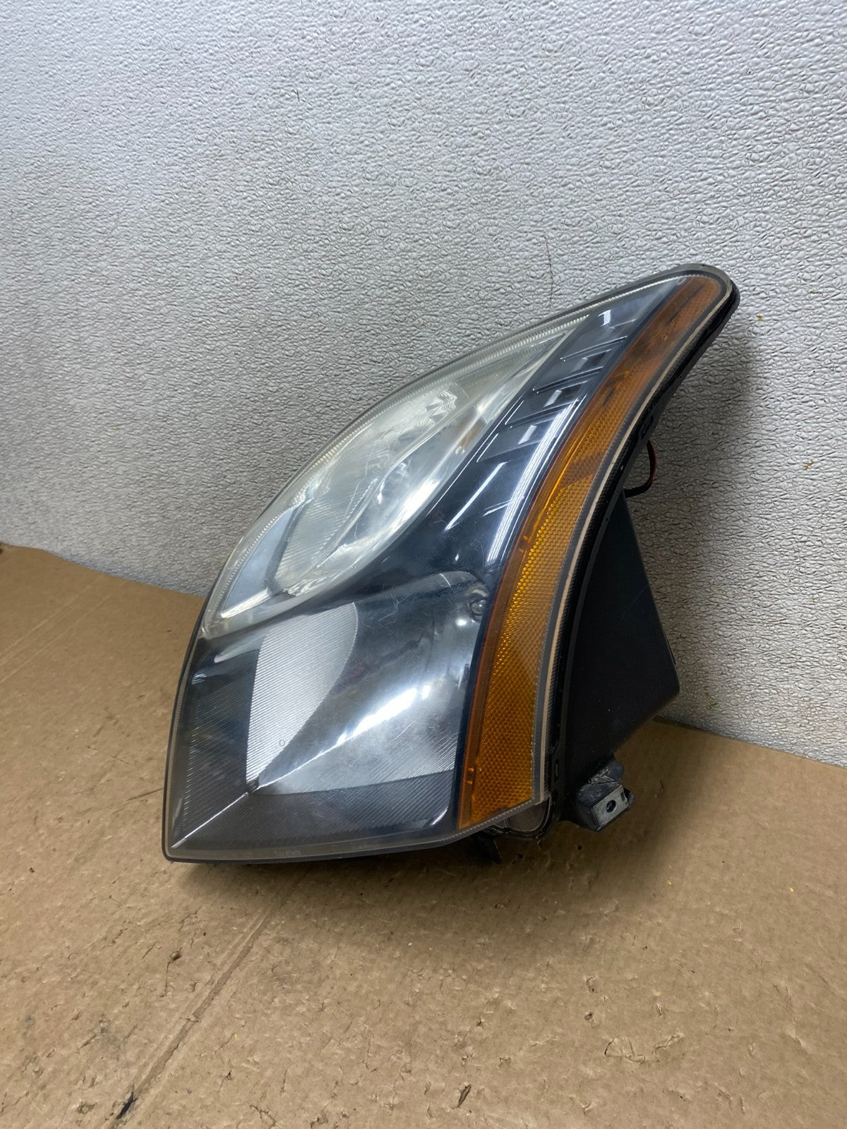 2010-2012 Nissan Sentra Halogen Left Driver LH Black Headlight V3053 DW1