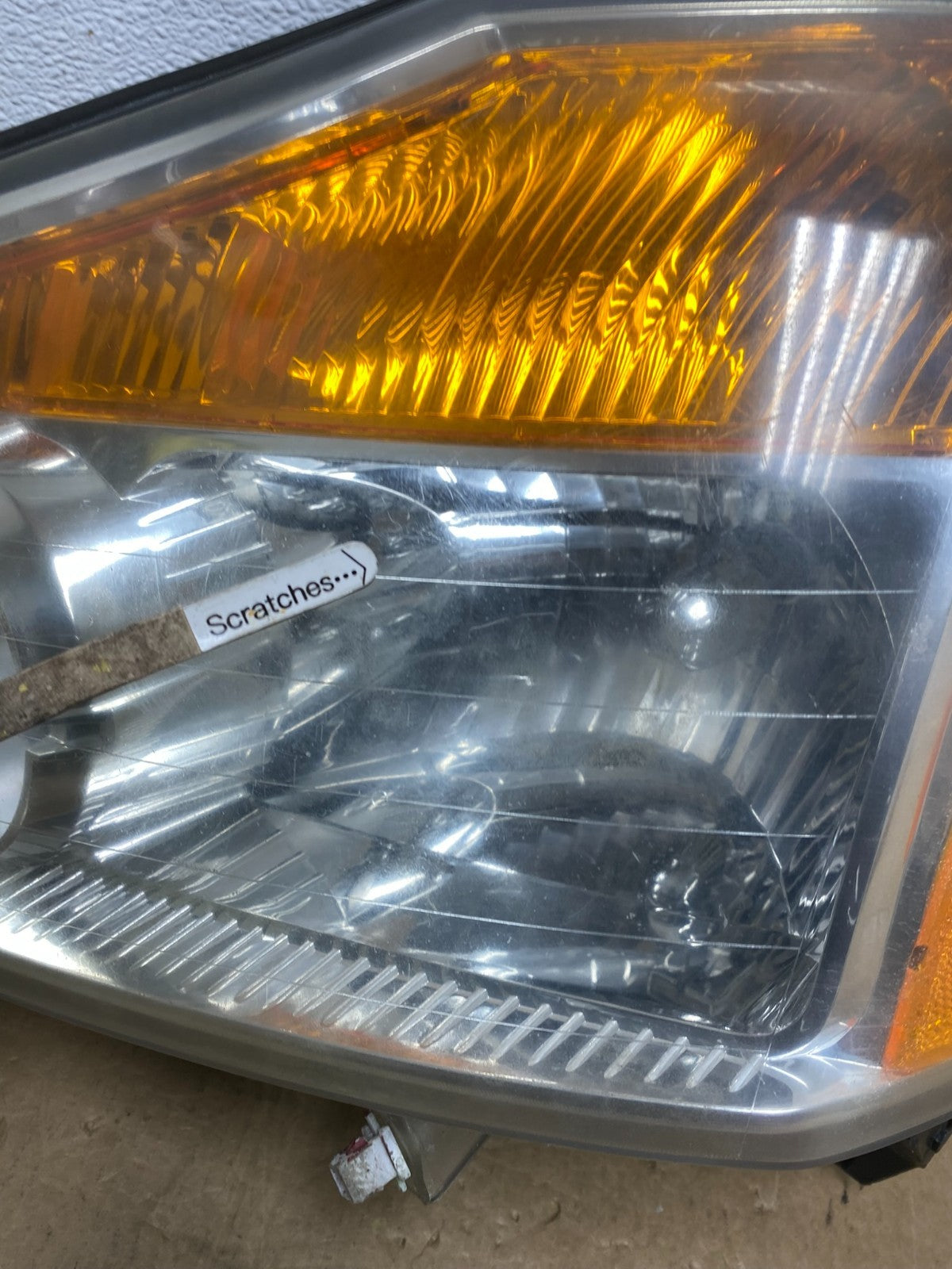 2008 - 2015 Nissan Titan Left Driver LH Headlight Halogen AC1288 DG3