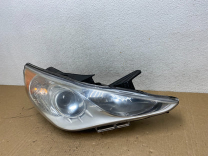 2011 - 2014 Hyundai Sonata Right Passenger Rh Side Headlight Halogen AG1082 DW1
