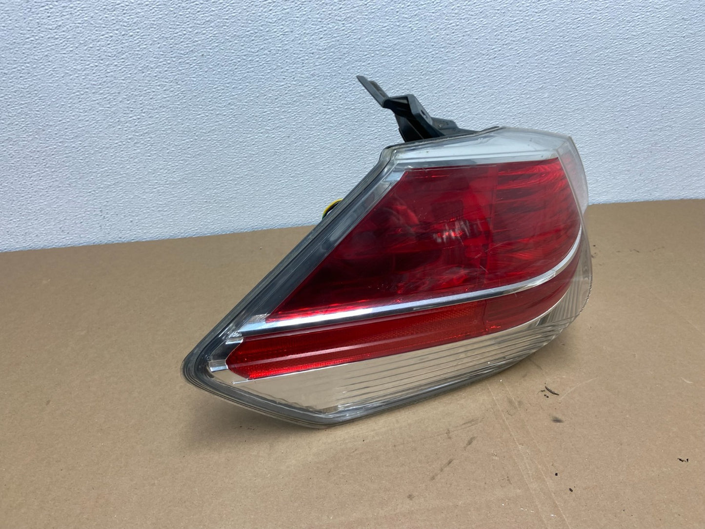 2014-2016 Nissan Rogue Left Driver LH Side Outer Tail Light OEM AB6312 DW2