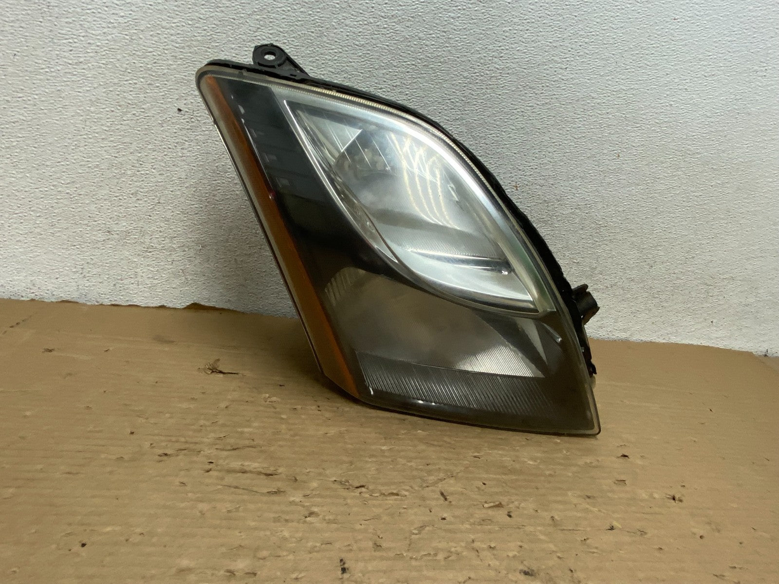 2010 2011 2012 Nissan Sentra Halogen Right Passenger Black Headlight AG8301 DW0